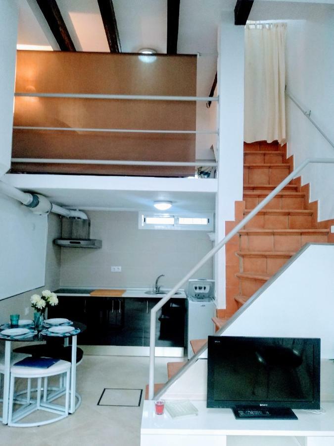 Wish Suite Barrio De Leon En Triana Seville Exterior photo